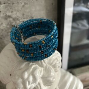 GORGEOUS beaded turquoise bracelet